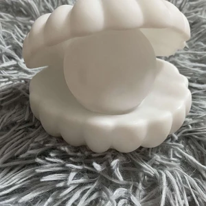 Lampa - Det är ny och har inte använt det .  Frakten ingår 