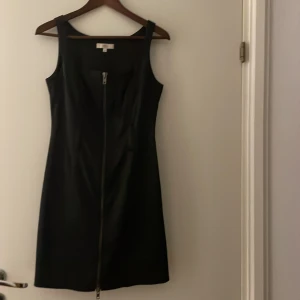 Klänning  - Klänning utan bälte 