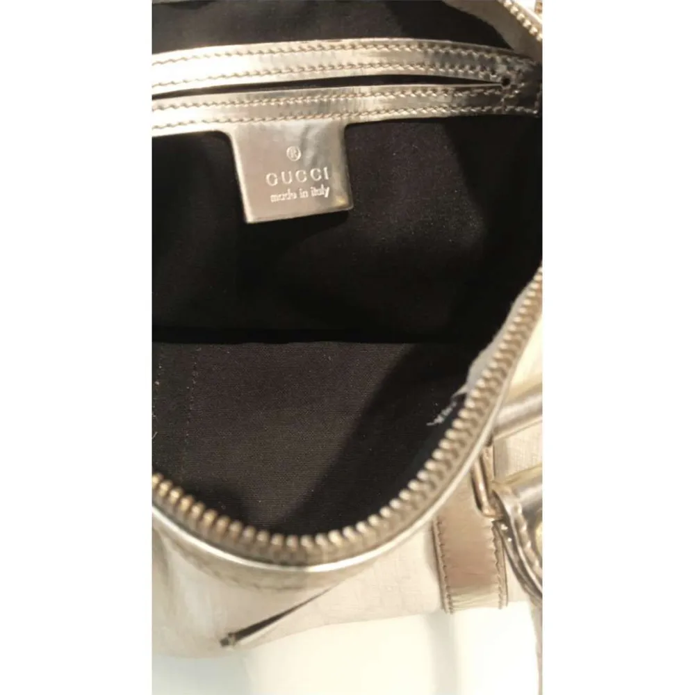 Säljer min Gucci joy handbag som jag köpt på Vestiaire collective för 3500kr. Väskan är i bra skick! Skriv gärna om du önskar fler bilder💗💞💕 . Väskor.