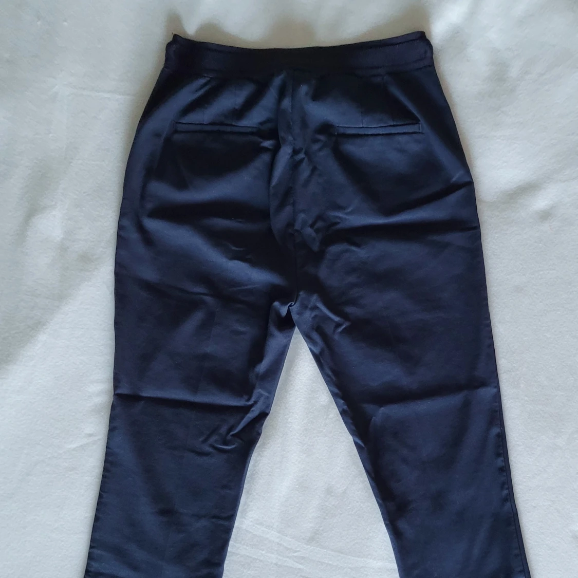 Marinblå skinny byxor från Zara - 90