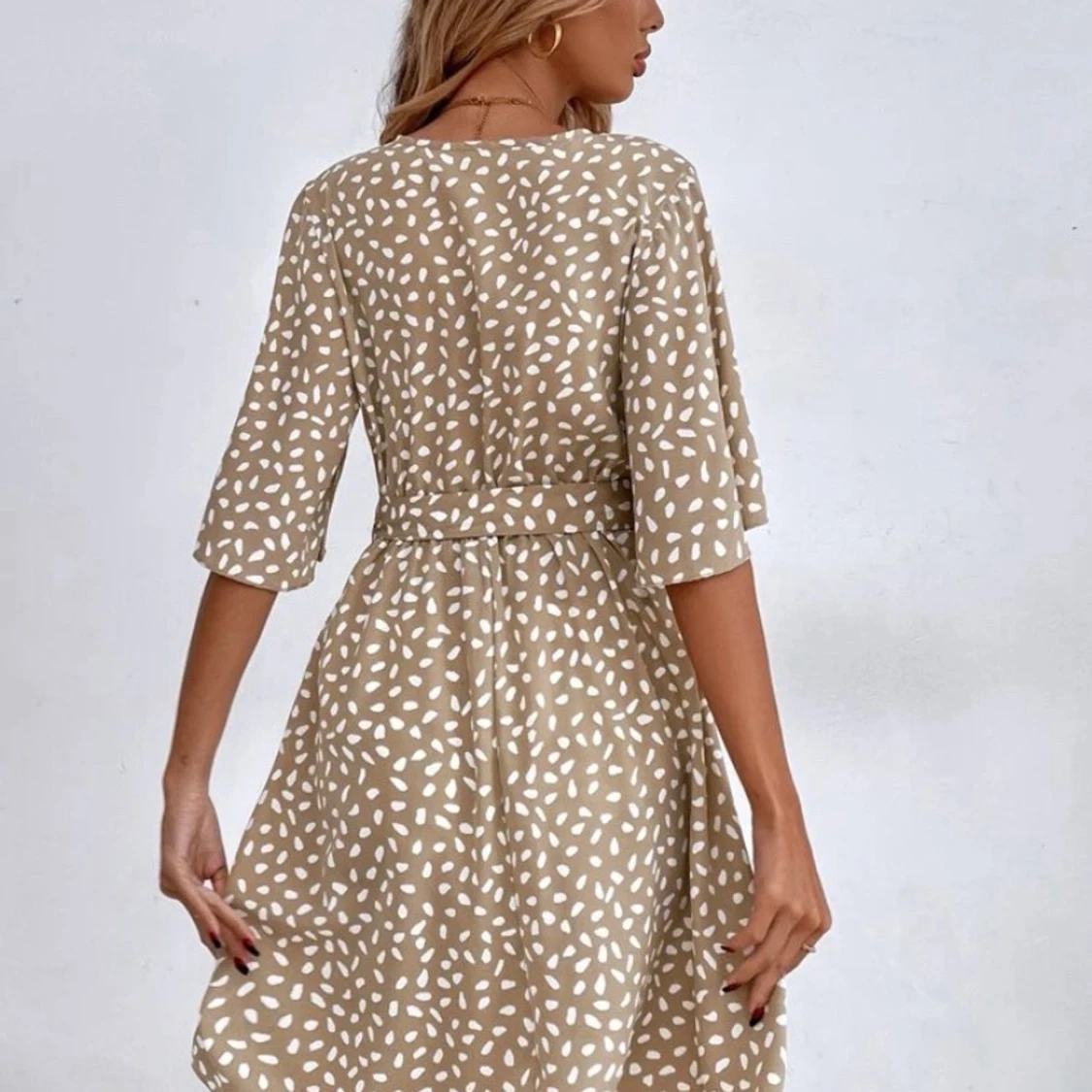 Beige klänning - 90