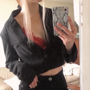 Croppad kavaj/blazer - Knappt använd, jättefint skick!