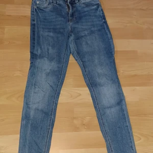Jeans - Mycket lite använda