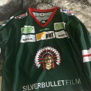 Frölunda Indians matchtröja  - Säljer en gammal frölunda matchtröja storlek XL för 400kr kostade 799:- nypris