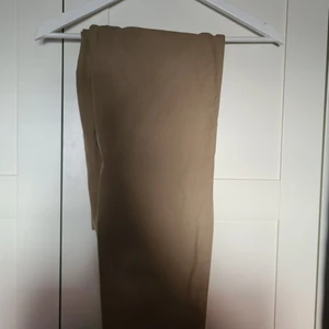 H&M chinos 32 - Slim chinos från h&m i storlek 32