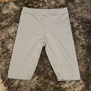Blå bikershorts - Säljer dessa blå bikershorts eftersom de inte kommer till någon användning. Prislapp kvar, aldrig använda. 