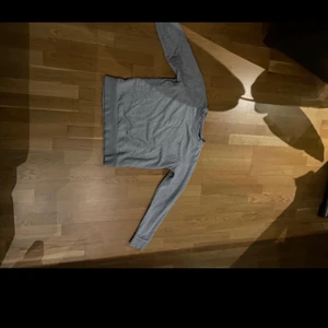 Gant tröja - Ett bra plagg skön inget slitage på den alls det inga fläckar 