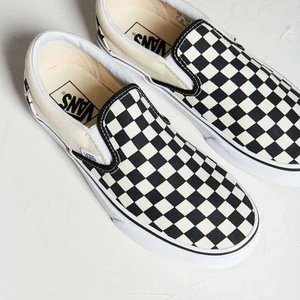Vans Checkerboard Classic Slip-On (39) - Knappt använda pga för liten storlek. Första bilden lånad :)