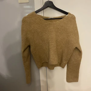 Stickad tröja från H&M - Stickad tröja från H&M 💕bra skick