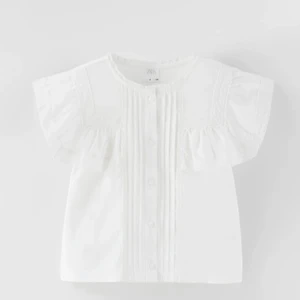 Blus  - Blus från zara från barnavdelningen💓passar en xs💓slutsåld 