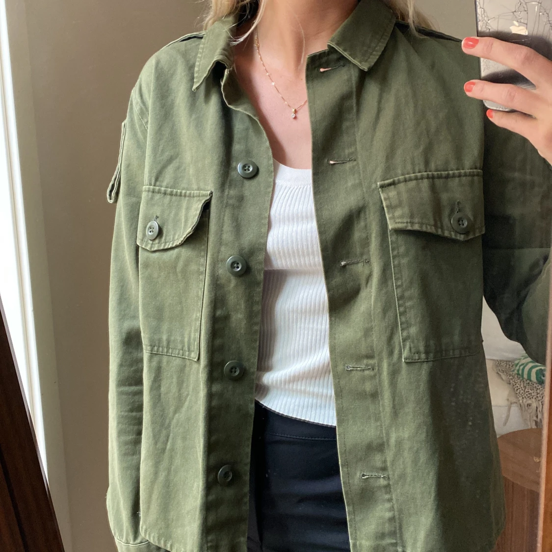 Khaki jacka från Mango