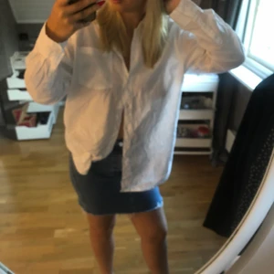 Jeanskjol - Jätteskön & stretchig jeanskjol, storlek: 38🫶🏼OBS! Köparen står alltid för frakten❤️‍🔥❤️‍🔥