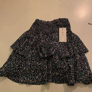 Kjol - Super söt oanvänd kjol ifrån samsa i strl xs💕