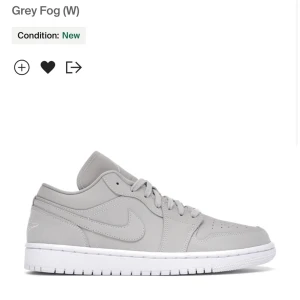 Jordan Air 1 sneakers - Säljer mina Jordan Air 1  Färg: grey fog/ white  Storlek: 37,5 