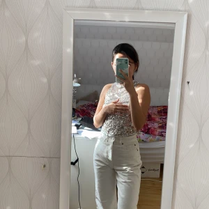 Topp - Super snygg topp från Gina tricot, användas bara en gång 