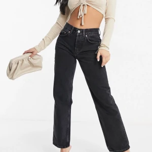 Petite jeans  - Assnygga jeans i en petite storlek, från asos, knappt använda, frakten ingår i priset❤️