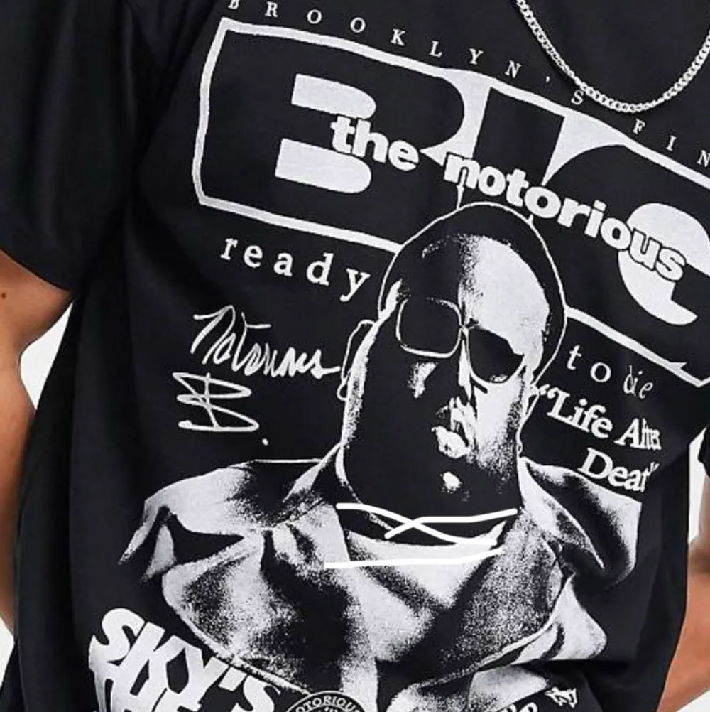 Aldrig använd biggie t-shirt som även kallas The Notorious BIG, fri frakt.. T-shirts.
