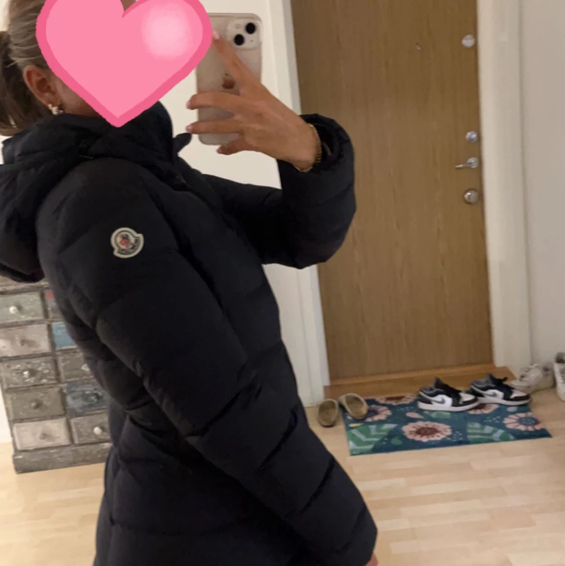 Svart figursydd monclerjacka till damer! - 90