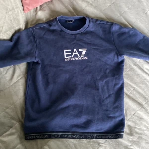 Ea7 dress  - Ea7 dress blå  Medium  Nästan helt oanvänd  Bra skick 