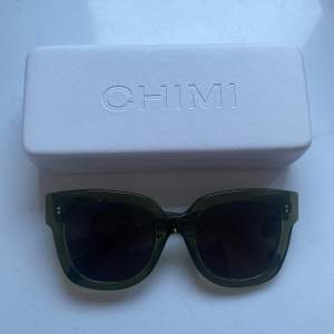 Superfina solglasögon från Chimi, färg kiwi modell 008👏🏻700kr, pris kan diskuteras vid snabb affär