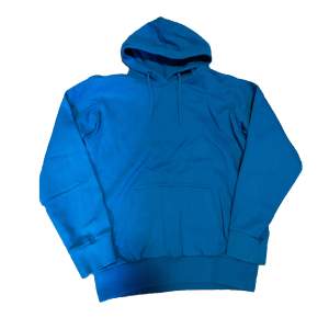 Fin blå hoodie. Sparsamt använd💞står storlek xs men är lite stor i storleken.