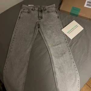 Hope Rush Denim  - Hope Rush Denim  Storlek 31 Helt nya fortfarande med tags  Digitalt kvitto finns   Tveka inte att skriva vid intresse eller frågor   Nypris - 1900