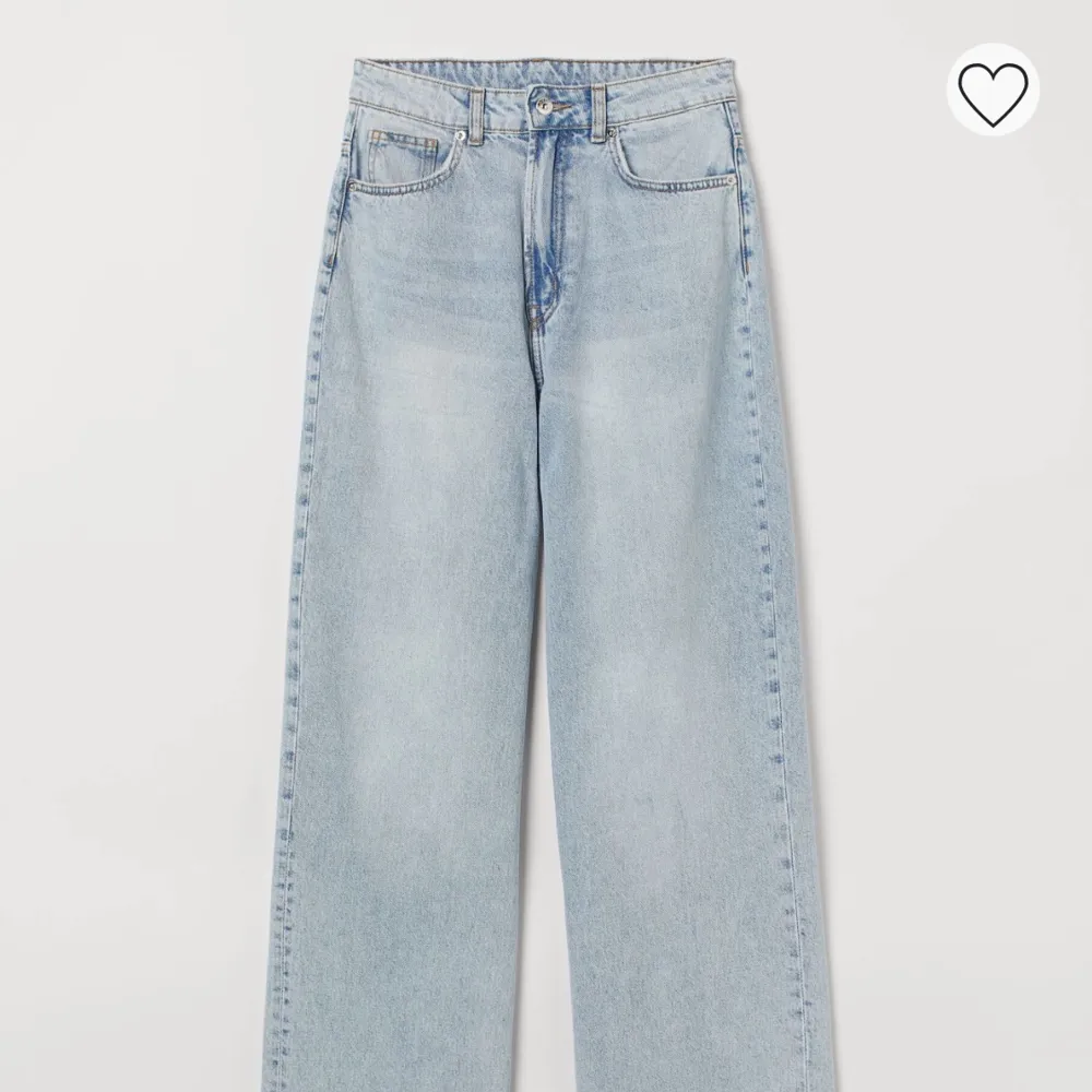 90s baggy high jeans från H&M använda 1 gång!! . Jeans & Byxor.
