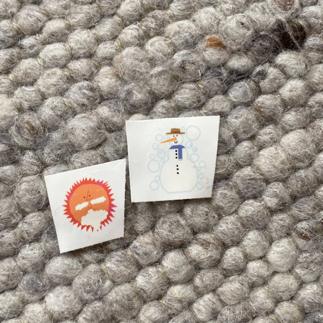 Fake tatueringar:) Båda för 3 kronor men in diskuteras!!!!