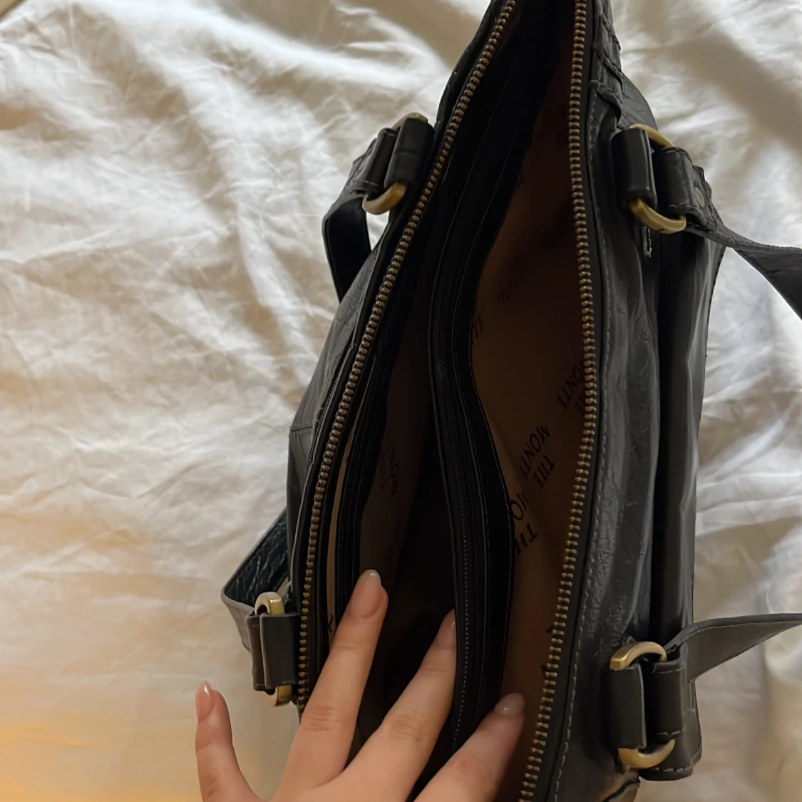 Svart handväska  - 90