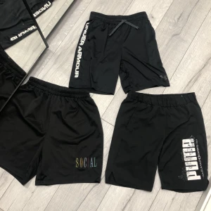 Tränings shorts/ shorts  - Tre fina och sköna träningsbyxor i olika meterial och storlekar, hör av dig om du vill veta mer om dem (skulle säga att byxorna är mellan S-M) ca 30kr styck