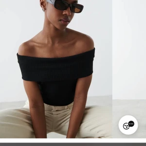 Off shoulder tröja - Helt oanvänd 