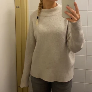 Stickad tröja - Kommer inte till användning! Skriv om ni har frågor💕