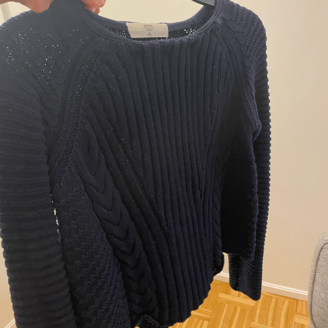 Marinblå tröja - 91