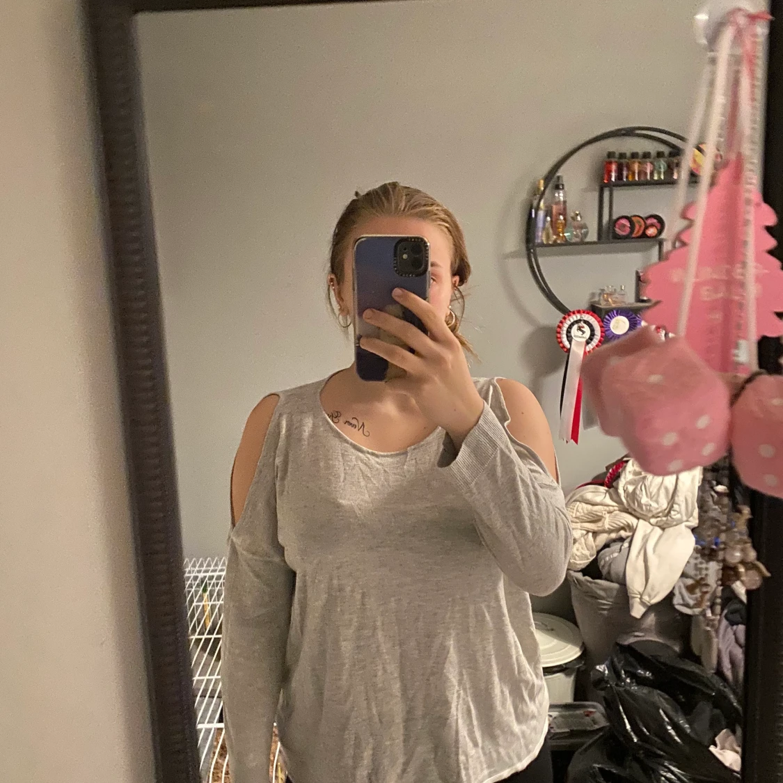 Tröja som visar axlarna  - 90