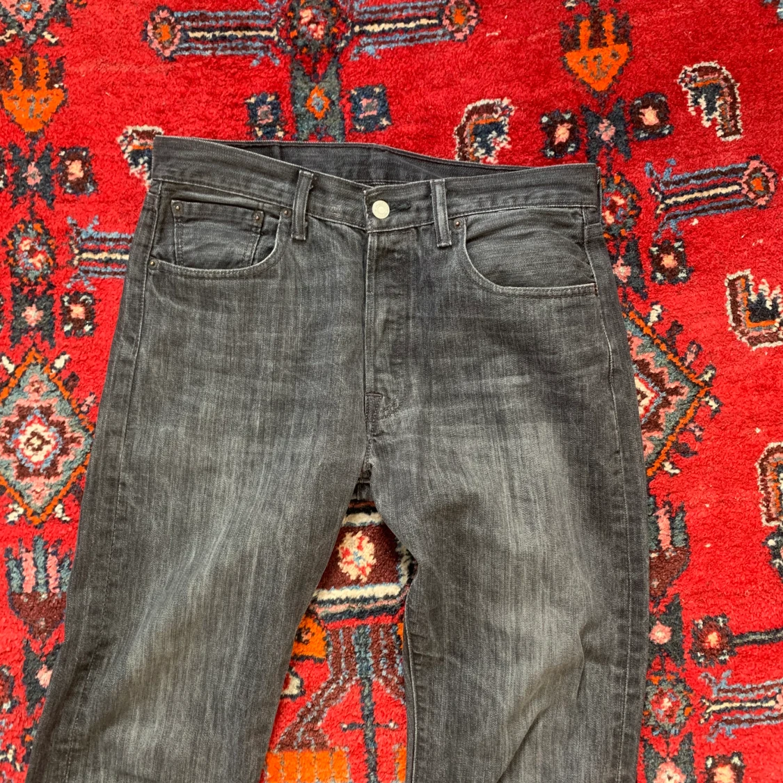 Gråa Levis 501 - 90
