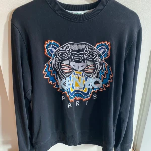 Kenzo tröja - Kenzo tröja Strl S, passar S/M