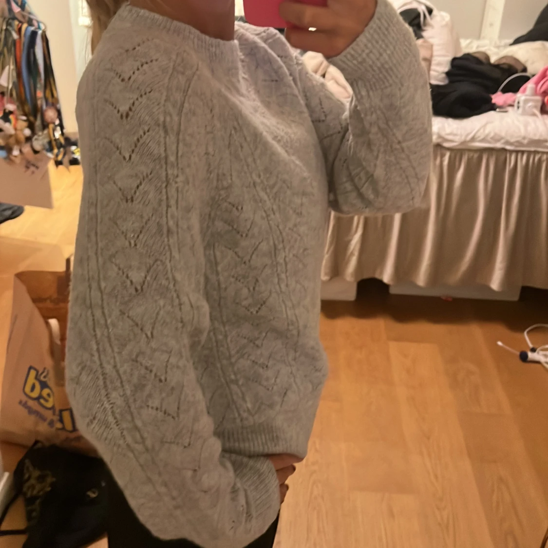 Grå glittrig tröja - 90