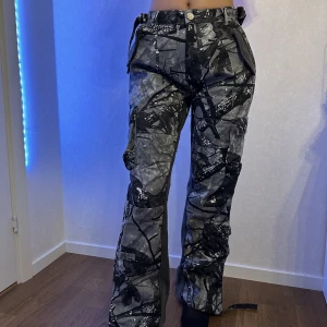 Cargo Byxor - Helt nya cargobyxor från Manier De Voir