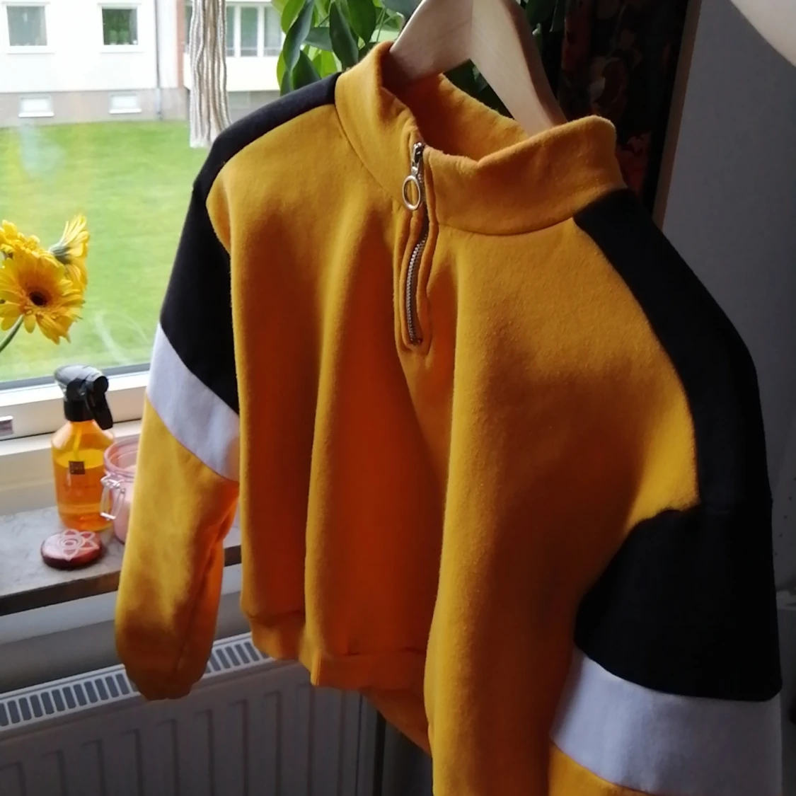 Gul sweatshirt crop top ✨ - 90