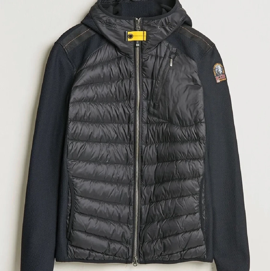 Söker?  Parajumper jacka 