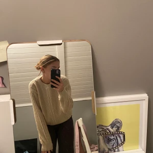 Beige stickad tröja - Använd en gång, storlek s från asos