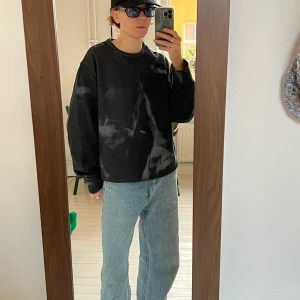 Acne sweatshirt  - Nyskick, inte använt pga fel storlek för mig. 