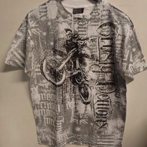 Crusty Demons - 100% Bomul , Made in Mexico of USA fabric