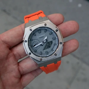 Casioak - Casioak modifiering 🔥 AP modifiering med färgade gummi armband! Färger finns i svart och orange För tillköp med flera armband 500kr