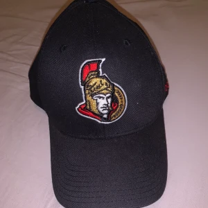 Ottowa senetors keps - Ottowa senetors keps Bara testad annars aldrig använd 