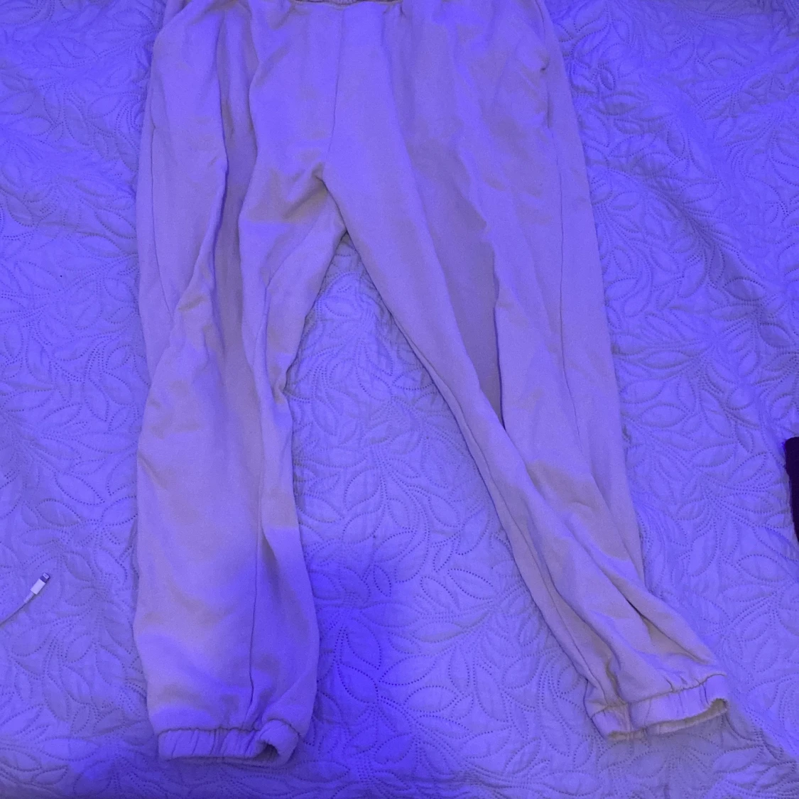 Säljer en mjukis byxa 