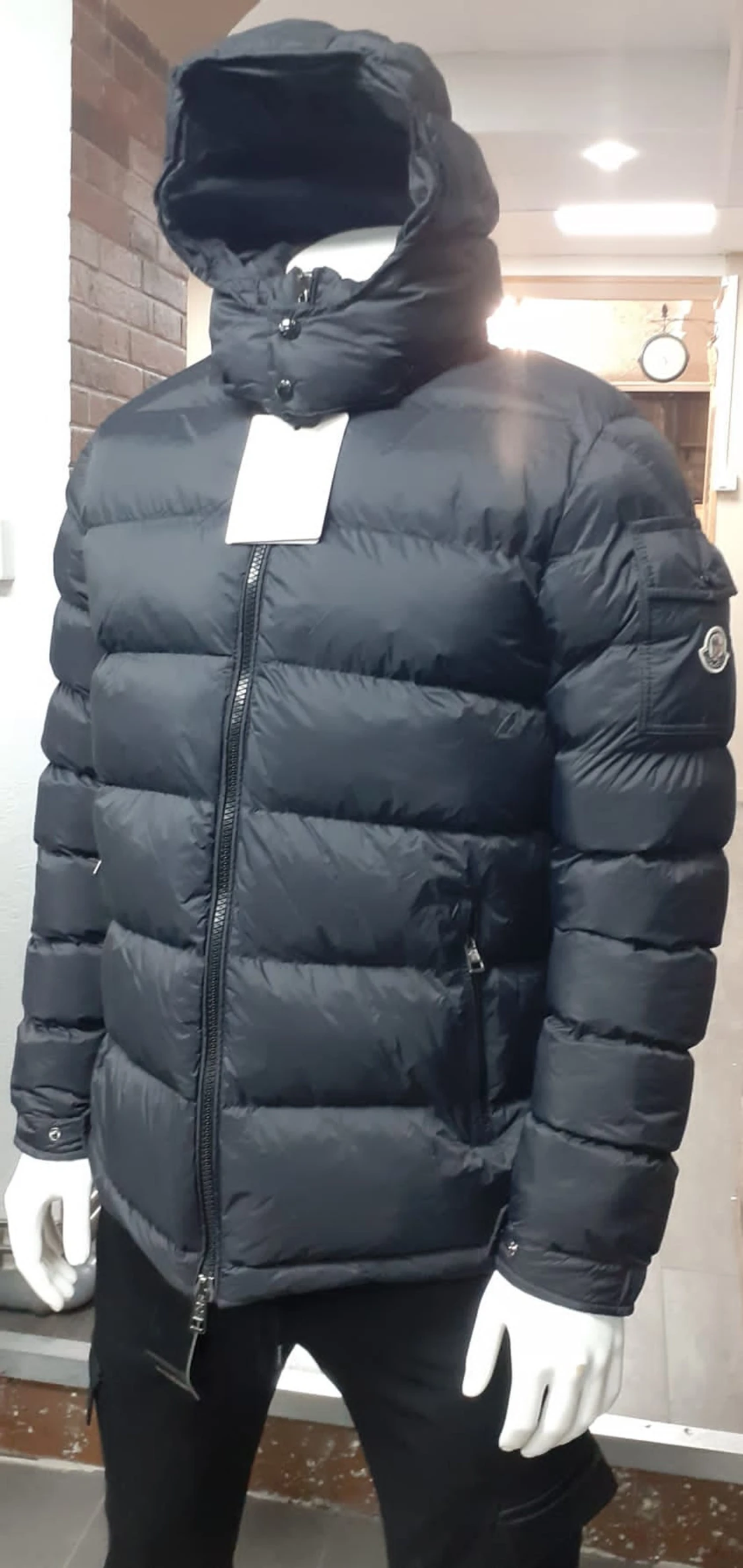 Moncler  - 90
