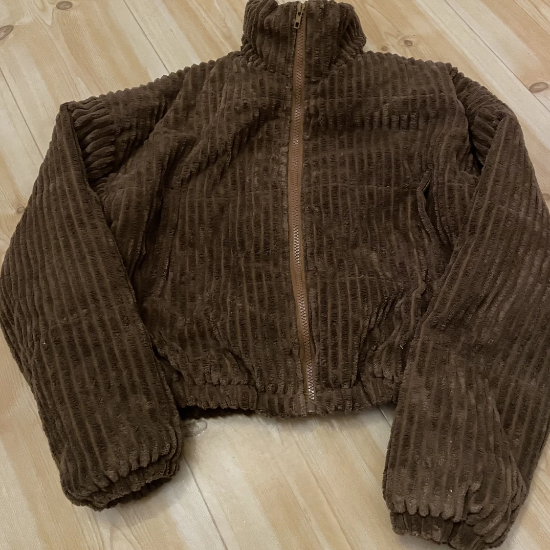 Brun jacka