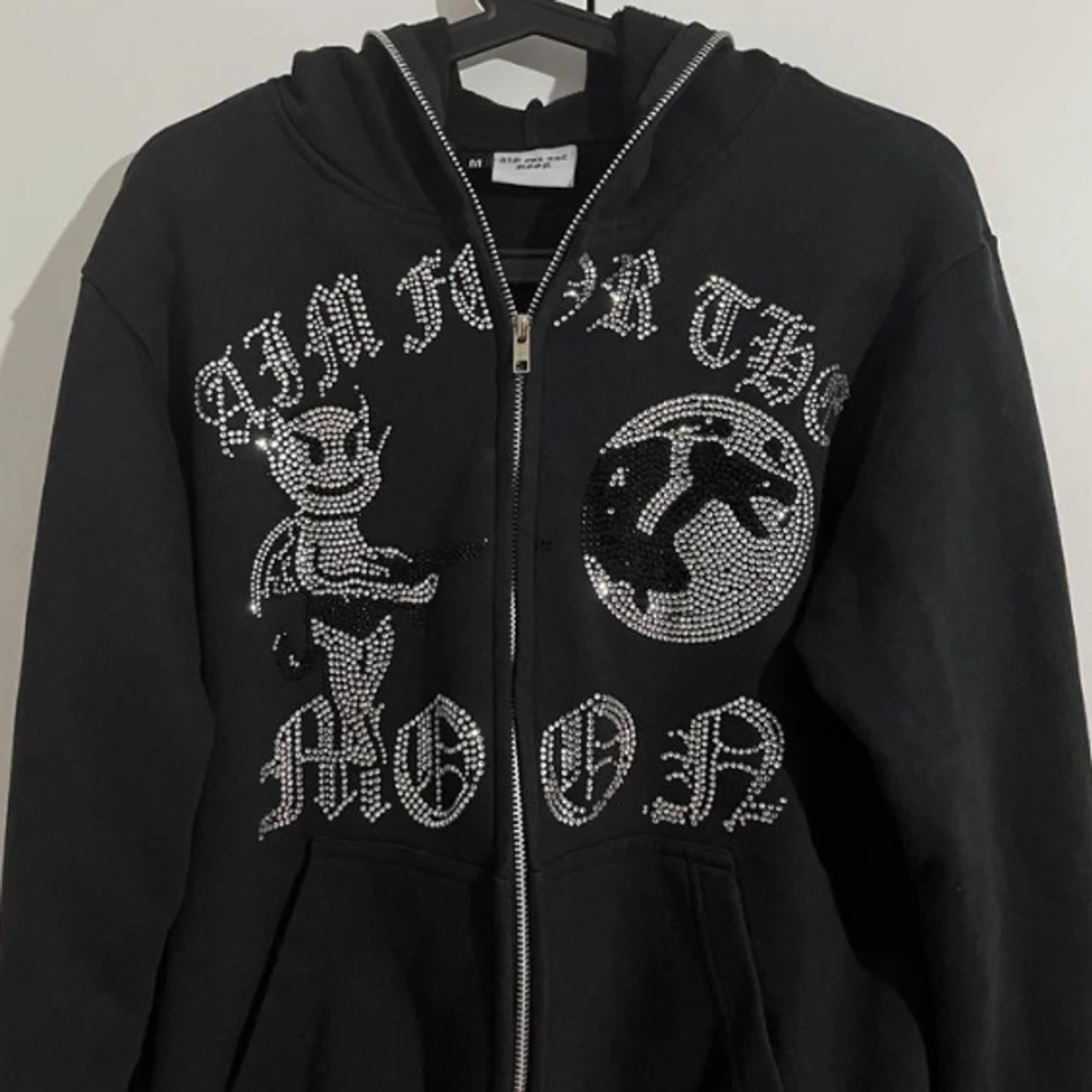 Aim for the moon rhimestone tröja