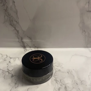 Anastasia dip Brow  - Anastasia dip Brow i färgen medium Brown💕